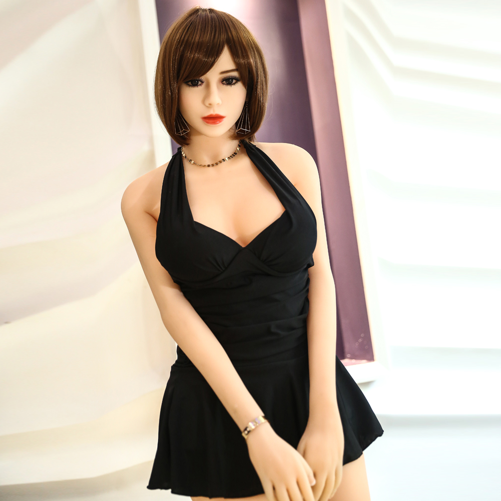 junge und reine asiatische Sexpuppe